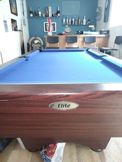 pool table