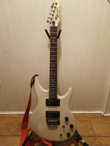 VINTAGE 1980s Peavey Milestone 6 string