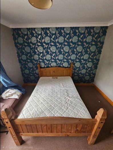 Free double mattress