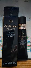 Cle De Peau Radiant Cream Foundation SPF30 PA++ in Shade I01