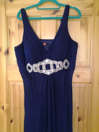 Dress (Debs) make a offer