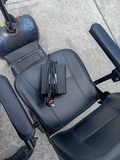 Mobility scooter
