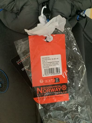 Geographical Norway puffer, new, size XL.