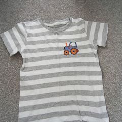NEXT boy's t-shirt. Age6