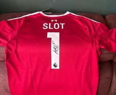 Arne Slot signed Liverpool jersey