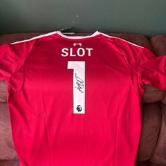 Arne Slot signed Liverpool jersey