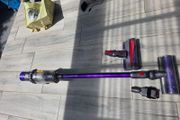 Dyson v10