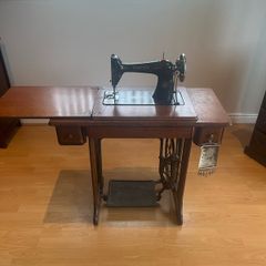 vintage singer sewing machine