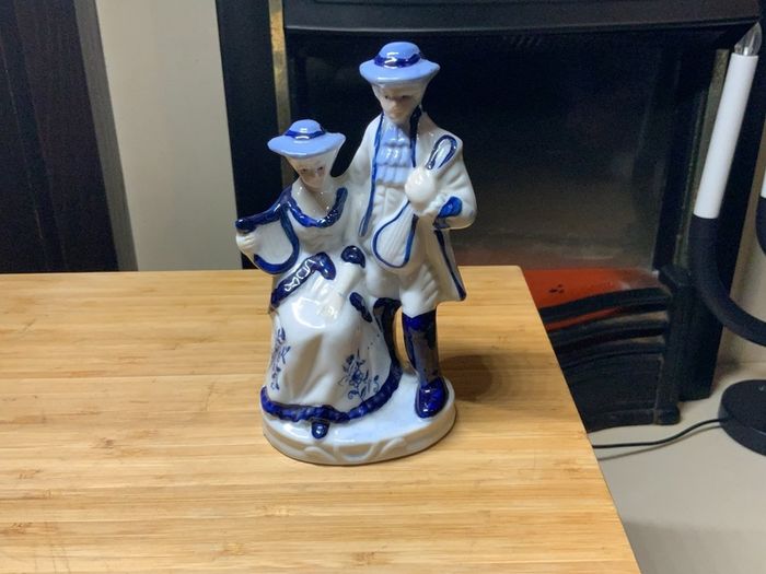 Figurines