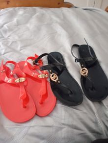 Michael Kors ladies sandals x2
