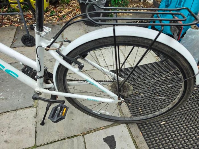 Adult road bike in good condition