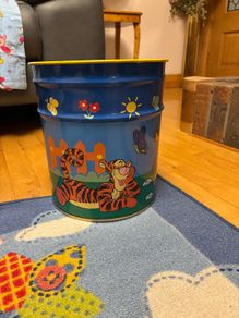 Winnie the pooh Bin
