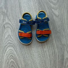 Clarks Sandles UK 5 / 21 - used once