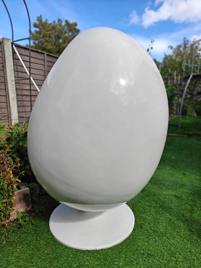 Egg Pod Chair