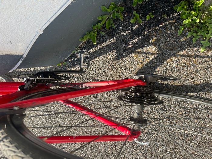 Giant Contend Road Bike - Large Frame (OPEN TO OFFERS)