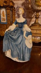Royal Doulton figurine "Hilary "