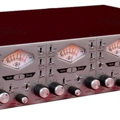 Universal Audio 4-710d preamp