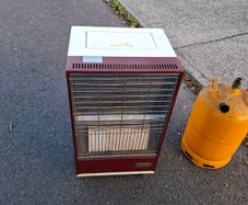 Super ser..Heater..with Gas can..