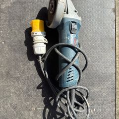 Bosh Angle grinder 110v