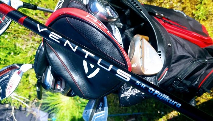 Set of Taylormade Clubs