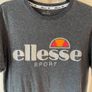 ELLESSE  T-shirt. Size small / medium. Great Quality & In Excellent Condition. Weighty 100% cotton. Image 6
