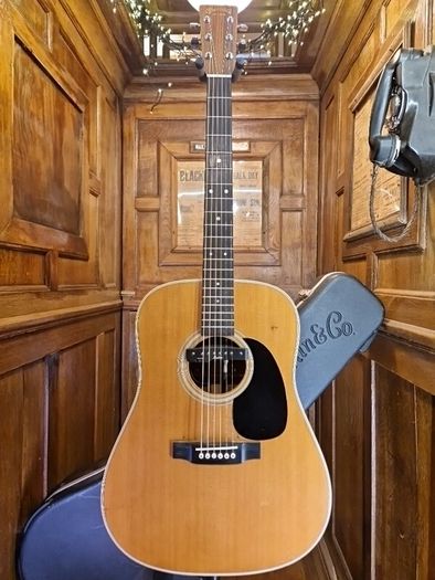 Martin D-28 2003