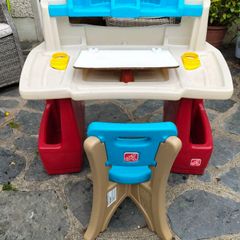 Step2 Deluxe Art Master Desk, a popular plastic children's activity workstation.
