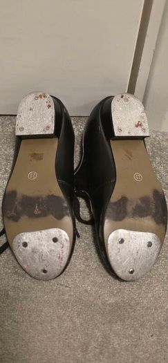 Tap shoes