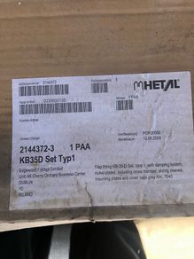 Flap fitting hinges