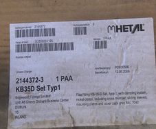 Flap fitting hinges