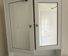 Mirrored bathroom cabinet