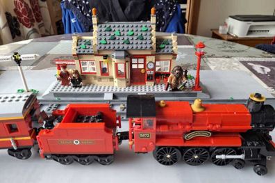 Retired Lego Bundle: Hogwarts Express Train Set with Hogsmeade Station #76423 & Lego Trains 40th Anniversary Set #40370