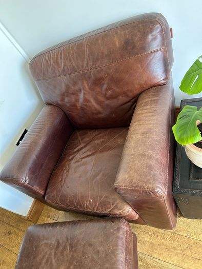 One seater sofa with stool included