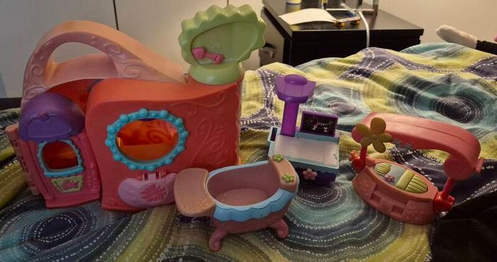 Littlest Pet Shop and other toys