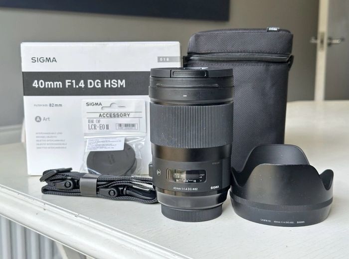 Sigma Art 40mm Fl.4 DG HSM Canon EF Mount Cine Lens - Black