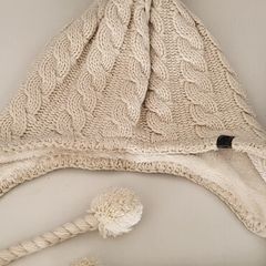 The North Face cable knit fur lined bobble hat with tassels Rrp 60 ( New)