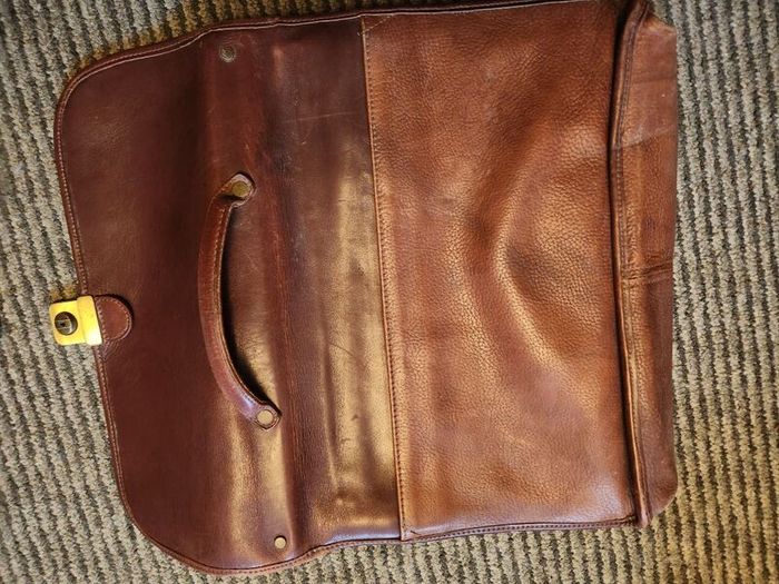 Large heavy duty leather bags plus briefcase.