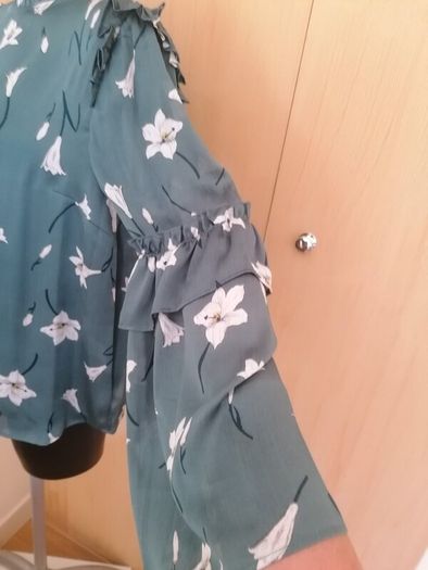 Women's Blouse NWOT SIZE 14