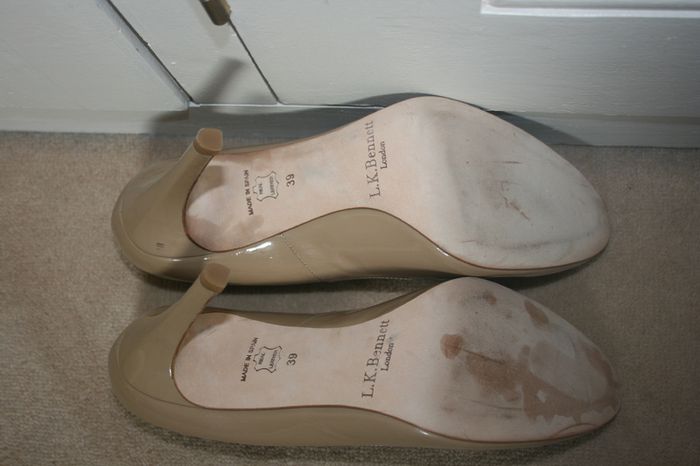 LK Bennett Nude Patent Round Toe Court Shoes  Like New - EU 39/U.K. 6