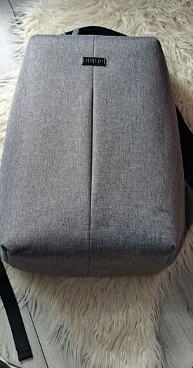 Juku backpack with USB charger