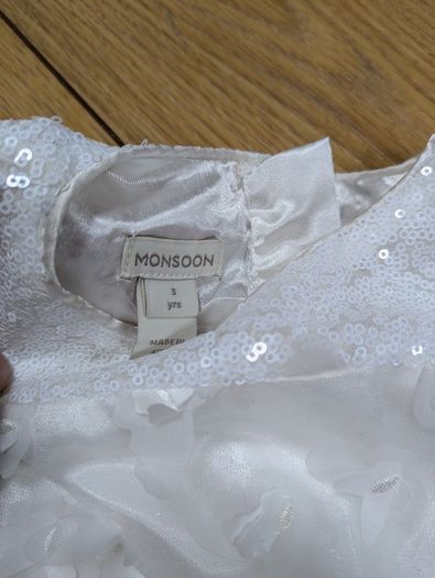 Girls clothes individually priced (2-3)