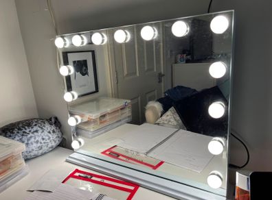 vanity mirror