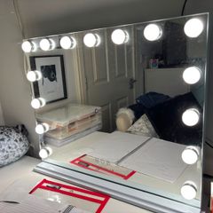 vanity mirror