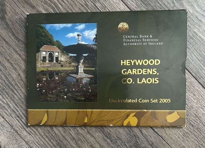 2005 Ireland Central Bank Uncirculated Coin Set Heywood Gardens, Co. Laois.