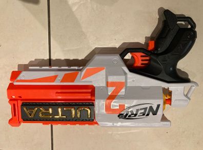 Nerf ultra two gun blaster