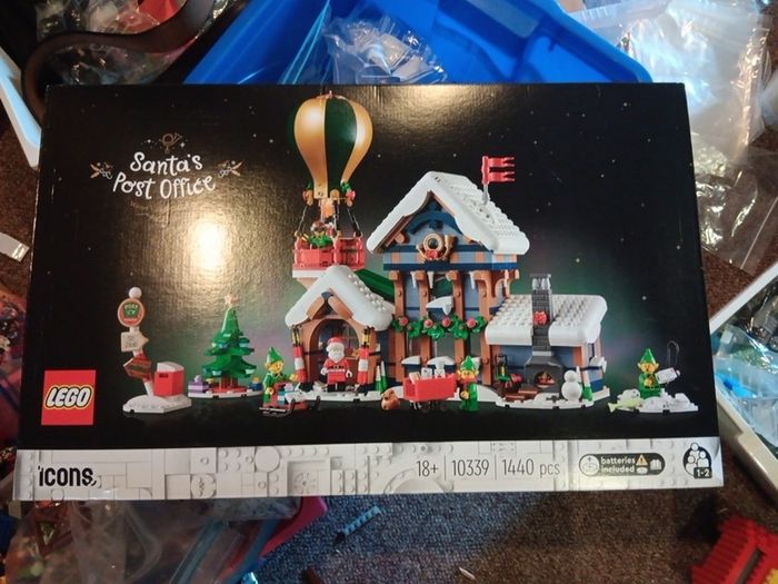 Lego Icons 10339 Santa's Post Office