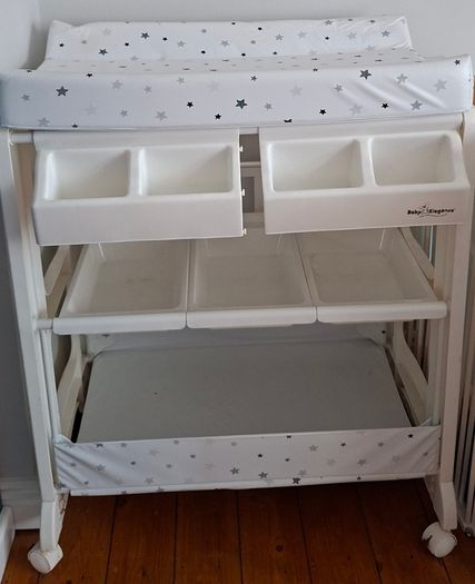 Baby changing table