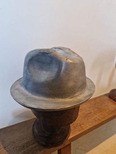 Vintage hat mould