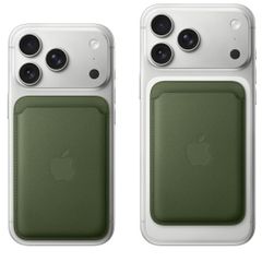 iPhone Leather Wallet with MagSafe Black
