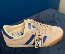 Oasis - Adidas "Gallagher" Trainers size 9